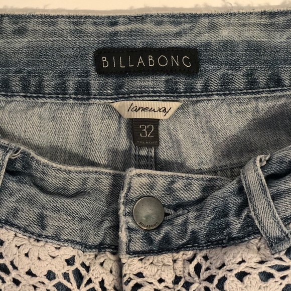Billabong Shorts - Picture 4 of 4